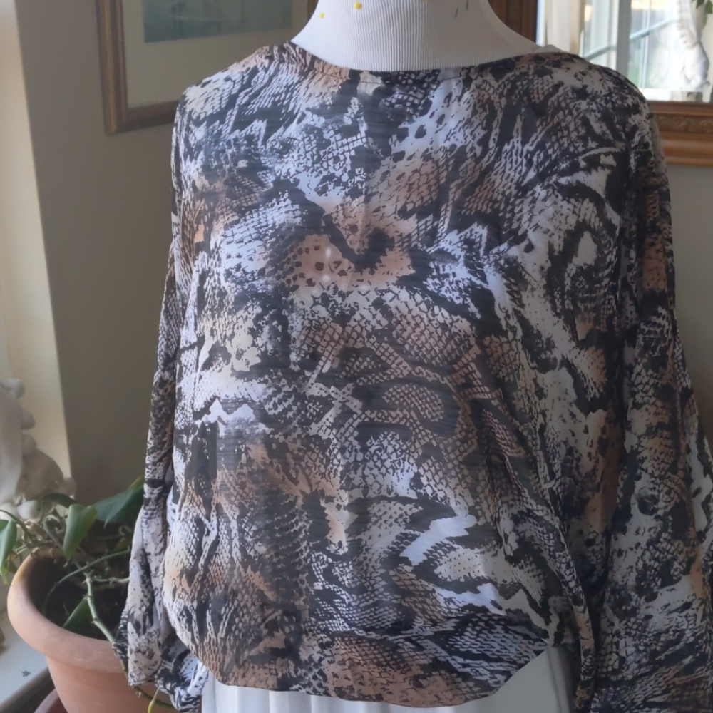 Pullover shawl like poncho too